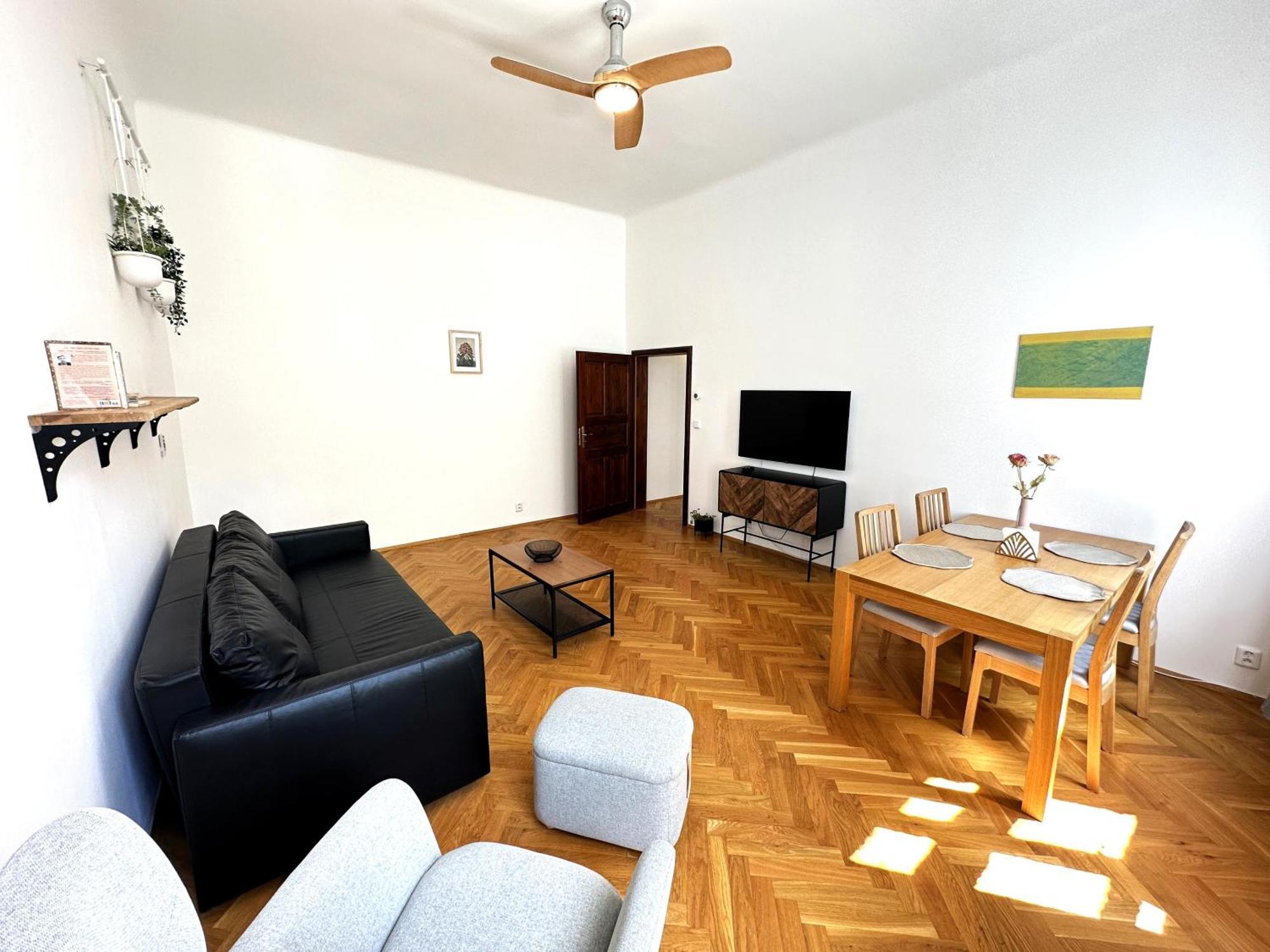 Black Eagle Apartments Prague Exterior photo